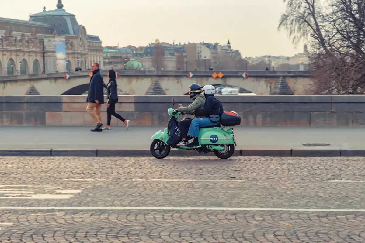 Obtenez votre devis scooter en ligne rapidement